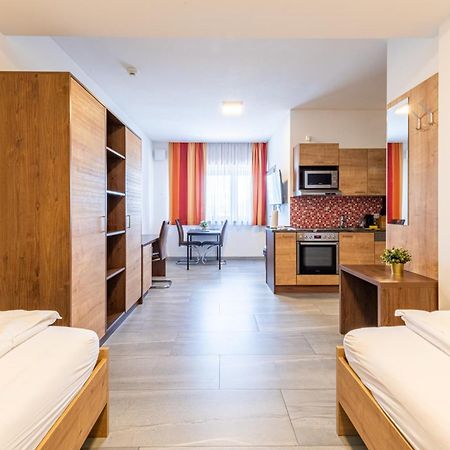 Wels Inn Hotel Екстер'єр фото