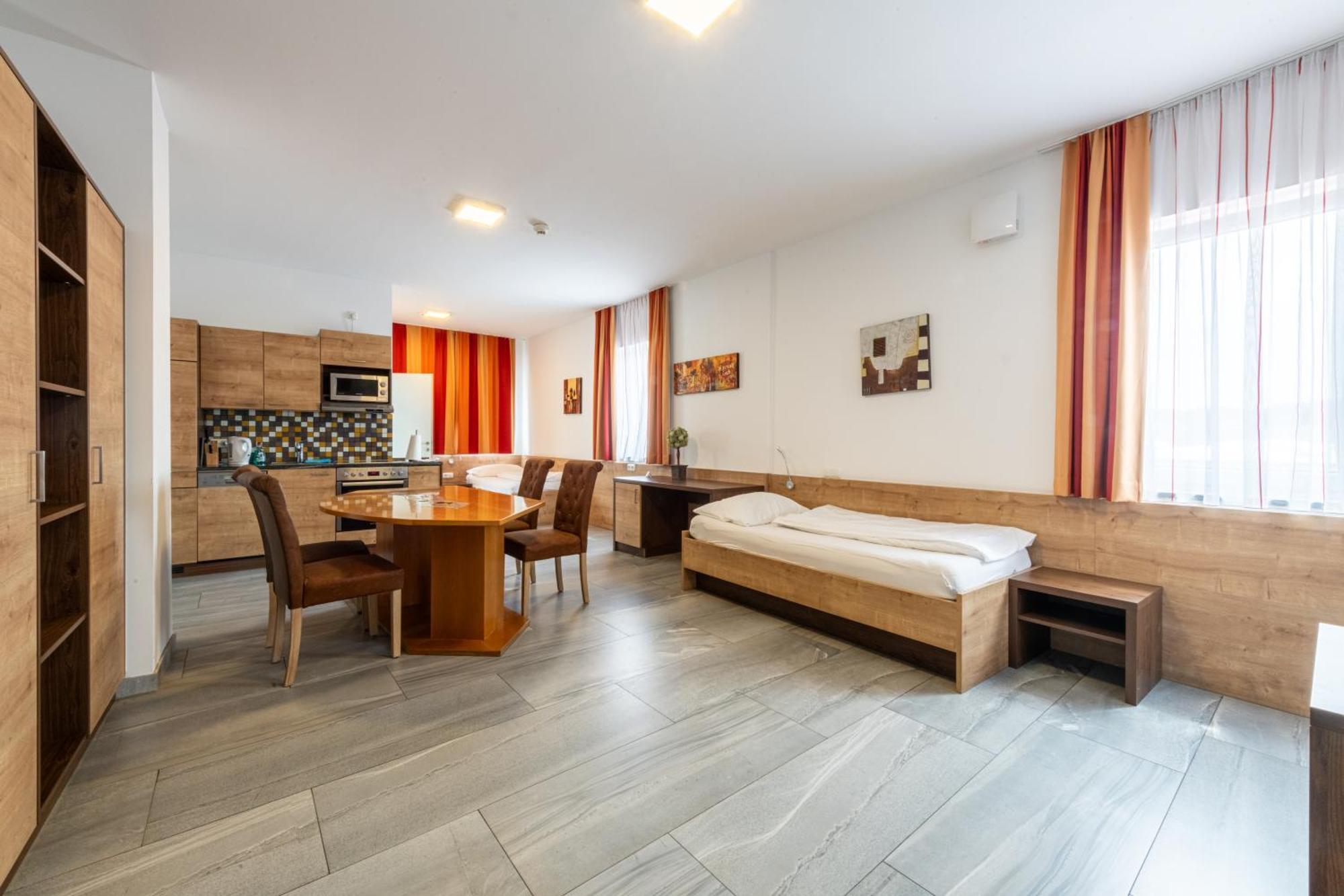 Wels Inn Hotel Екстер'єр фото